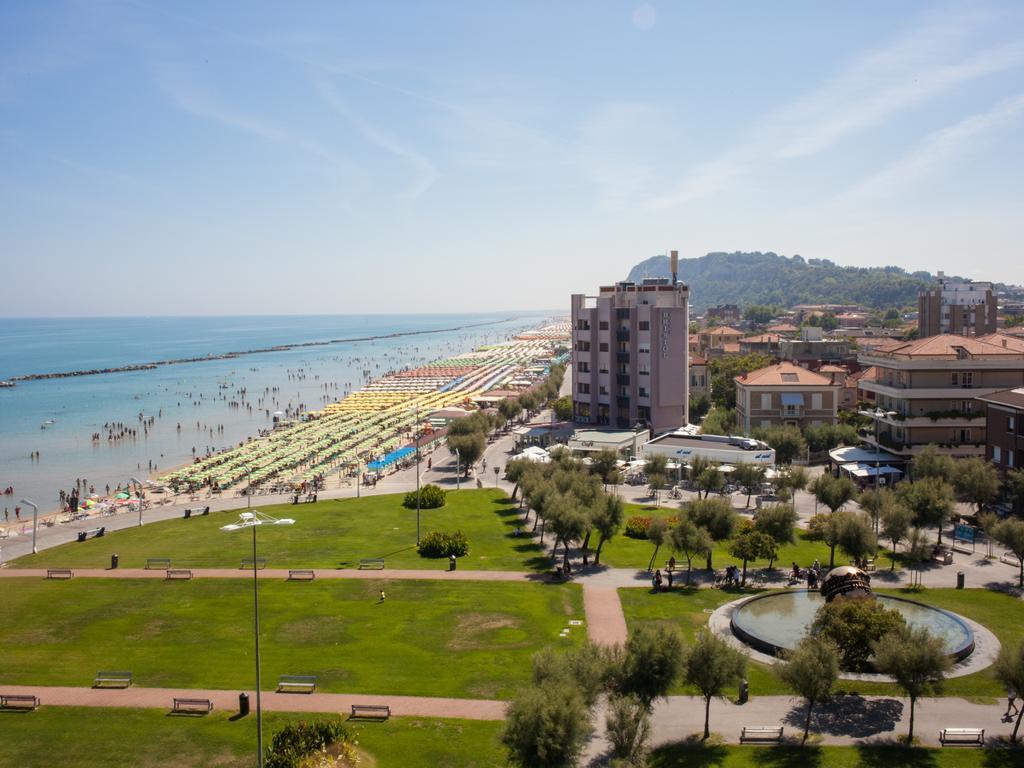 Hotel Metropol Pesaro Exterior photo